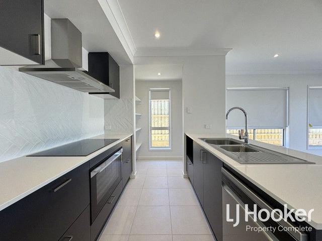 21 Liverpool Circuit, QLD 4207