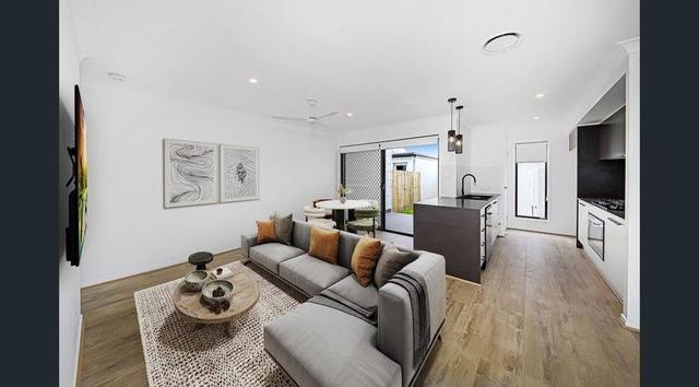 58 Village Green Boulevard, QLD 4553