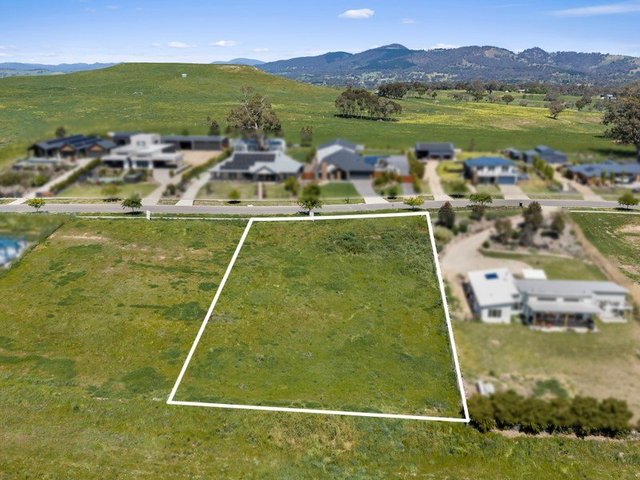 69 Donovans Way, VIC 3722