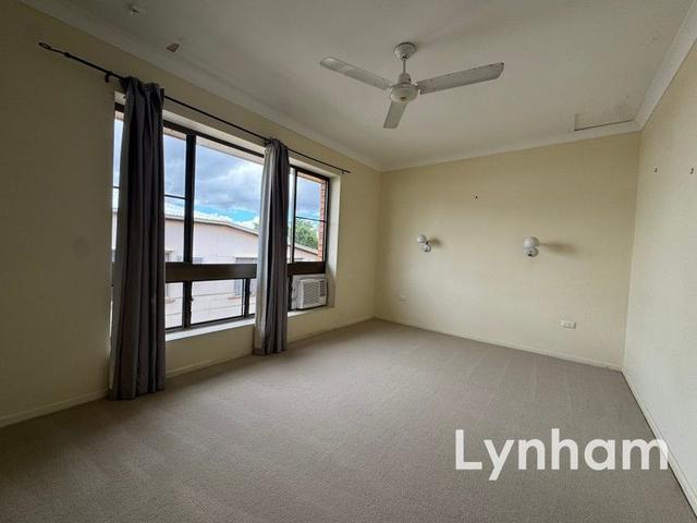 2/16 Cowley  Street, QLD 4810