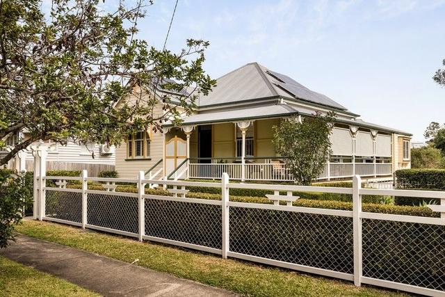 18 Lindon Street, QLD 4102