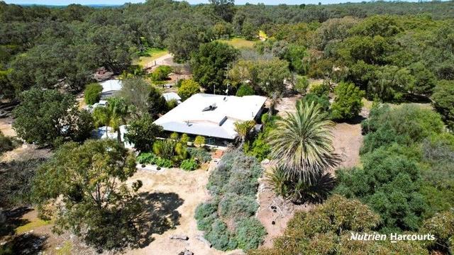 328 Nabaroo Road, WA 6503
