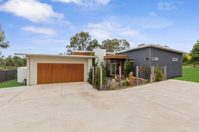 4/7 Stephen Street, VIC 3451