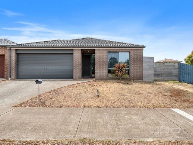 15 Turf Club Boulevard, VIC 3338