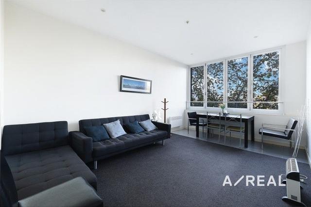 302/166 Wellington Parade S, VIC 3002