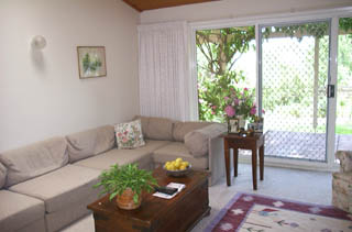 Family room (2003-01-06)