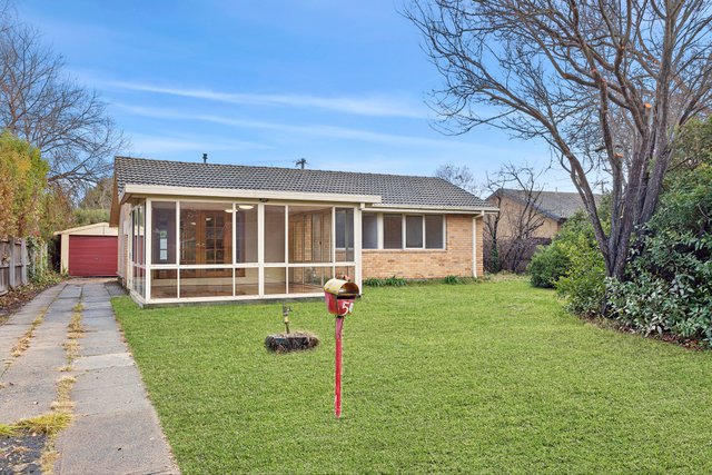 5 Lucas Place, ACT 2602