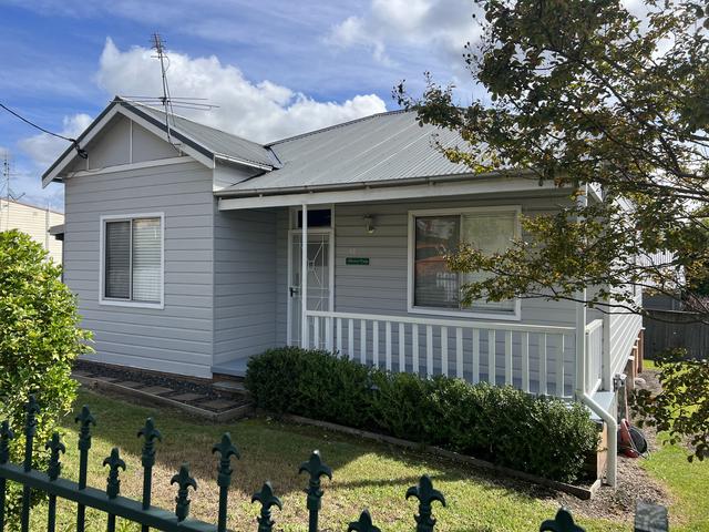 82 Catherine Street, NSW 2325