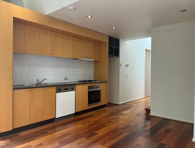 12/6 Anthony Street, VIC 3000