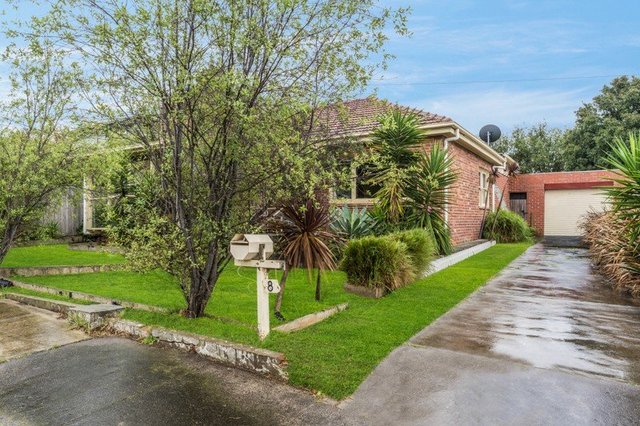 8 Summit Avenue, VIC 3216