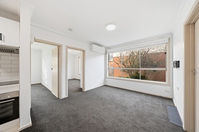 2/37 Saunders Street, VIC 3058