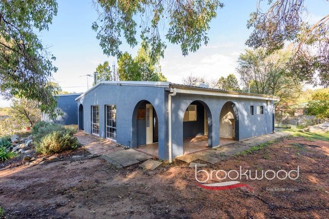 11 Nyaania Court, WA 6071