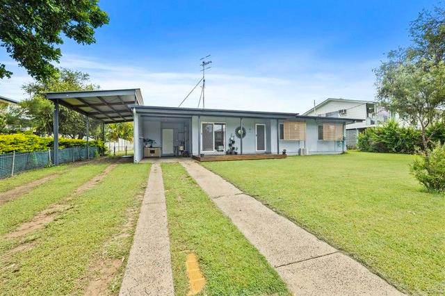 22 Middle Crescent, QLD 4745