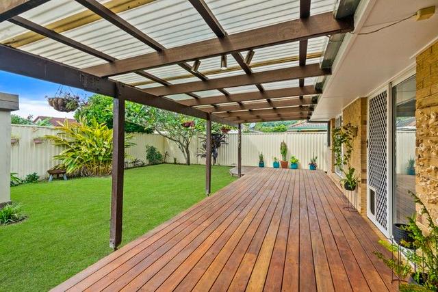2/9 Carstens Court, QLD 4223