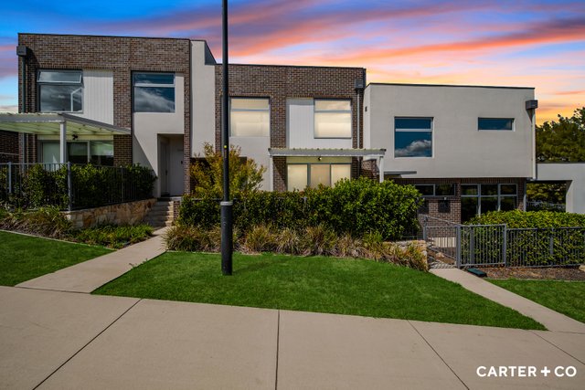 33/10 Ellison Harvie Close, ACT 2900