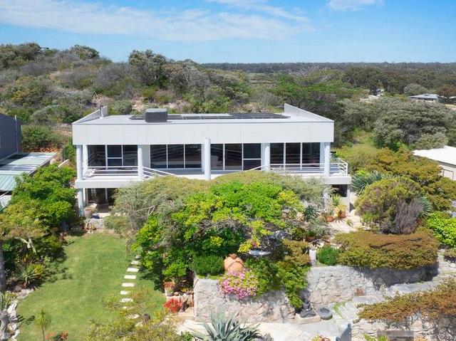 12 Peppermint Grove Terrace, WA 6271