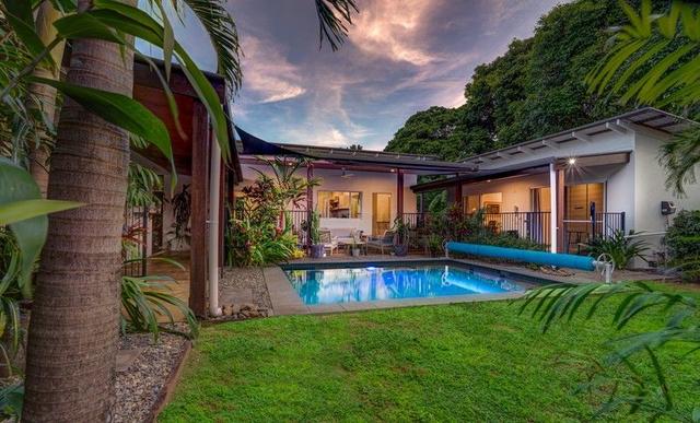 2 Sandpiper Cl, QLD 4852