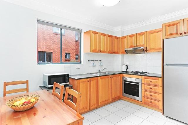 3/42 Swan Avenue, NSW 2135