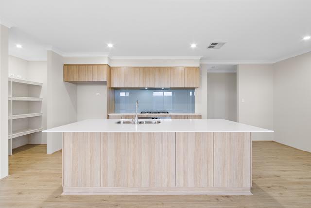 10 Watercolour Rise, WA 6038