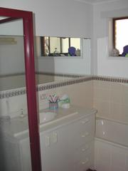 Bathroom (2004-09-30)