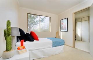 Bedroom 2 (2015-10-10)