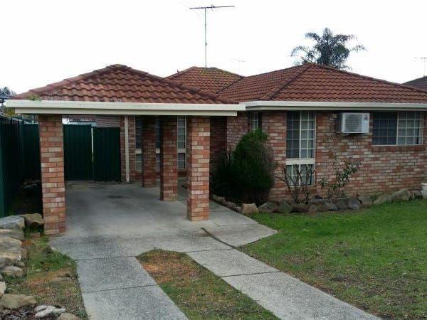8 Moncrieff Close, NSW 2560