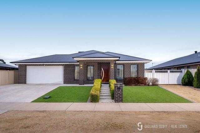 8 Iluka Drive, VIC 3631