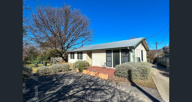 7 Hakea Cres, ACT 2602