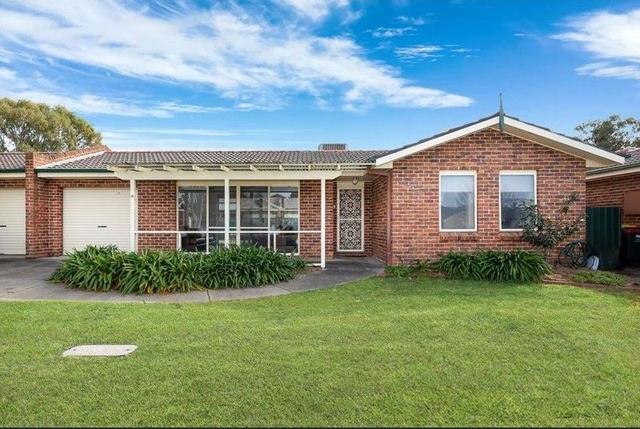 12 Bentley Place, NSW 2650