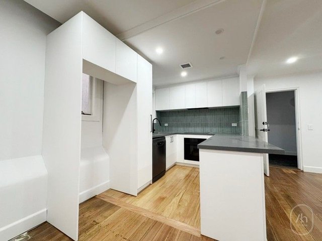 1.01/21-23 Anthony Street, VIC 3000