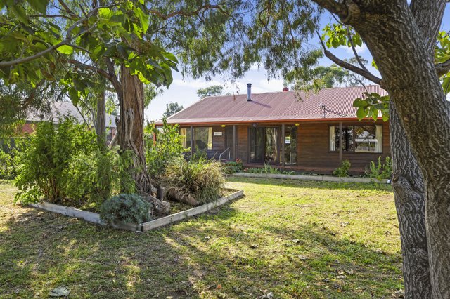 69 Livingstone Street, VIC 3664