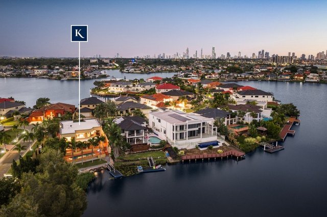 34 Clear Water Bay  Avenue, QLD 4226