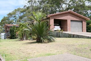 Front of property (2013-02-06)