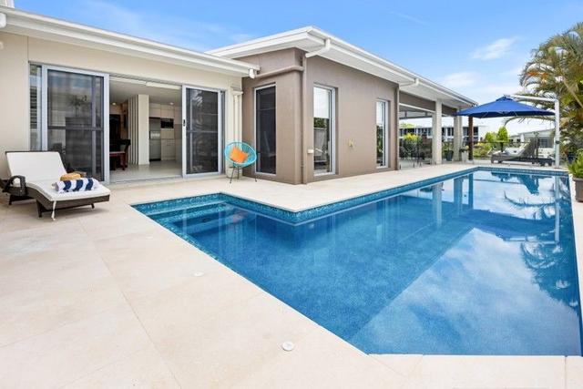 15 Abbey Court, QLD 4551