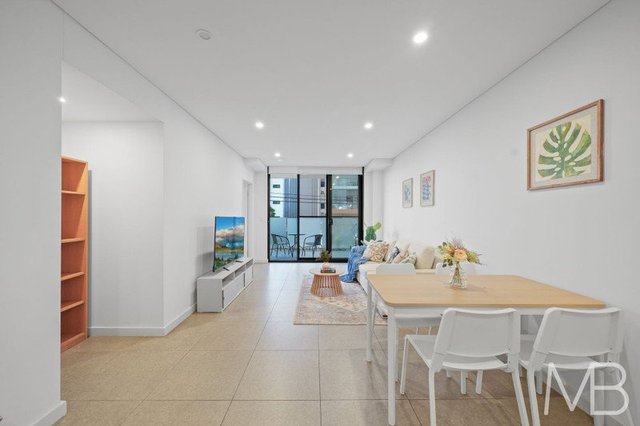2/2-8 Burwood Road, NSW 2136