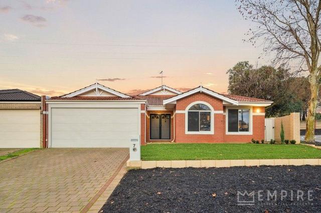 7 Plane Tree Grove, WA 6163