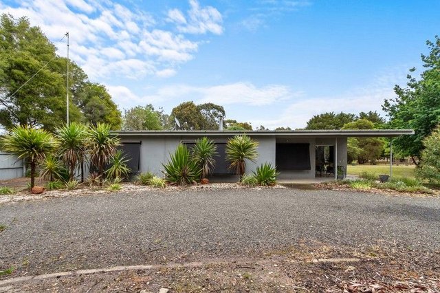 52 Slavins Lane, VIC 3862