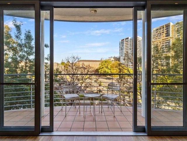 303/102 Wells Street, VIC 3006