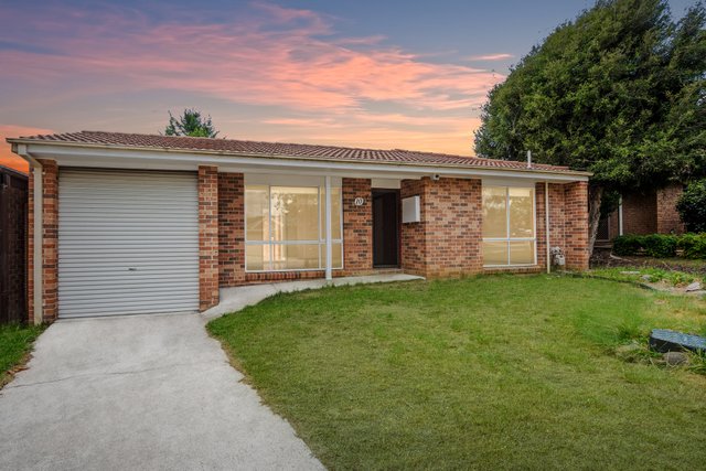 10 Hart Close, ACT 2913
