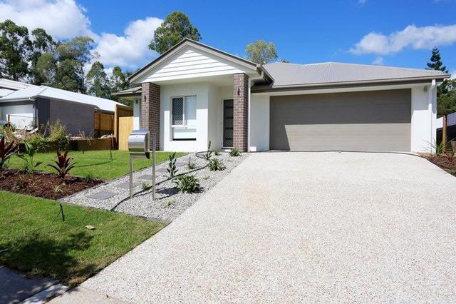8 Elanor Court, QLD 4210