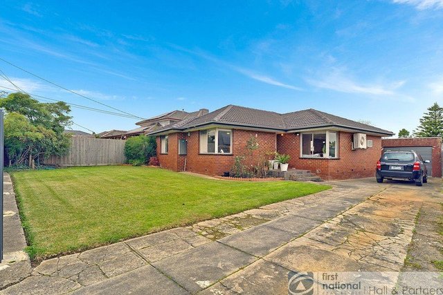 35 Denver Crescent, VIC 3170