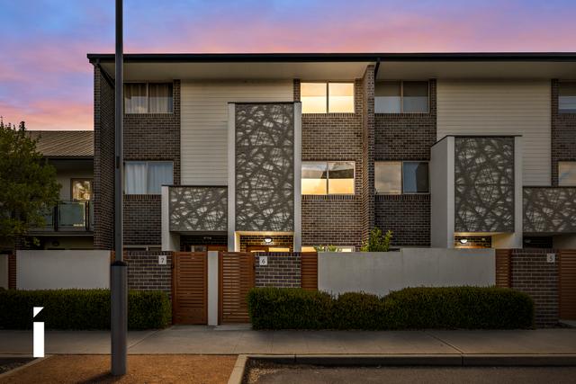 6/2 Clare Burton Crescent, ACT 2913