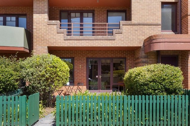 7/10 Royal Lane, VIC 3065