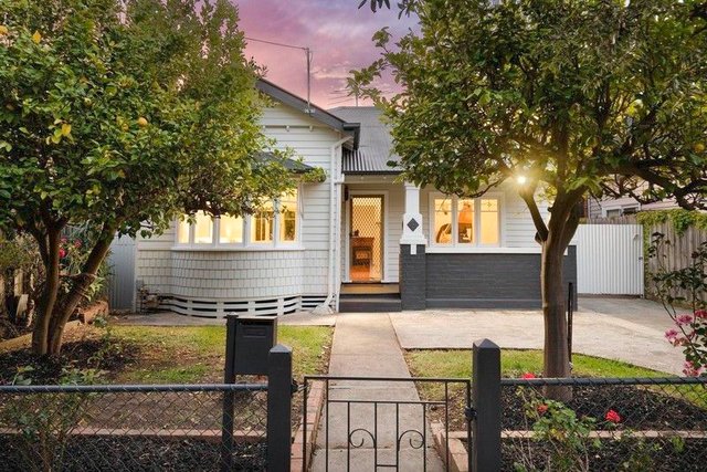 9 Wakanui Street, VIC 3070