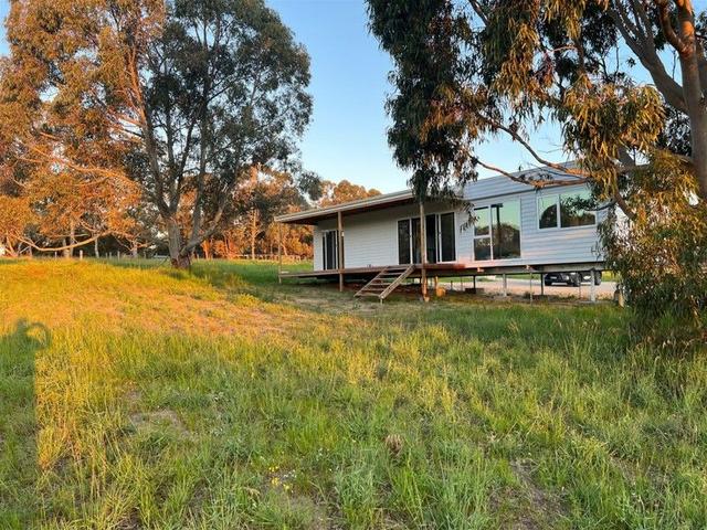 100 Grasshill Road, WA 6176