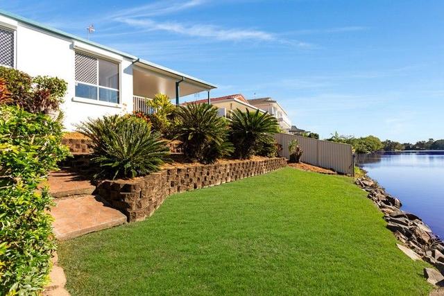16 Emerton Crescent, QLD 4226