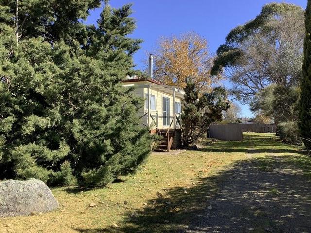 1 Guyra Road, NSW 2365