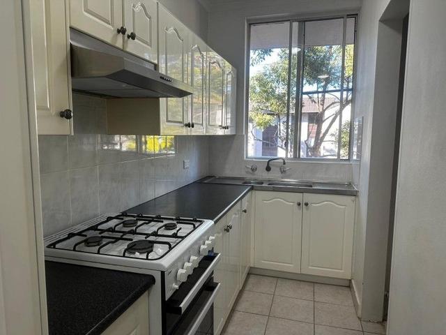 28/2 Beale St, NSW 2170