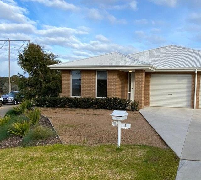 3 Texas Court, NSW 2641