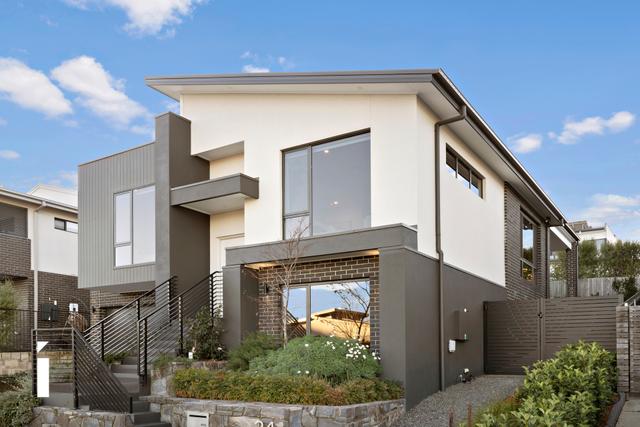 24 Vellacott Street, ACT 2611
